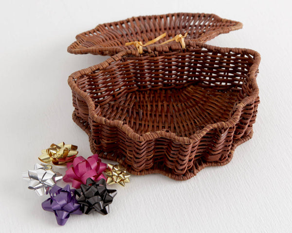 Woven Oyster or Clam Shell Basket with Lid at Lobster Bisque Vintage