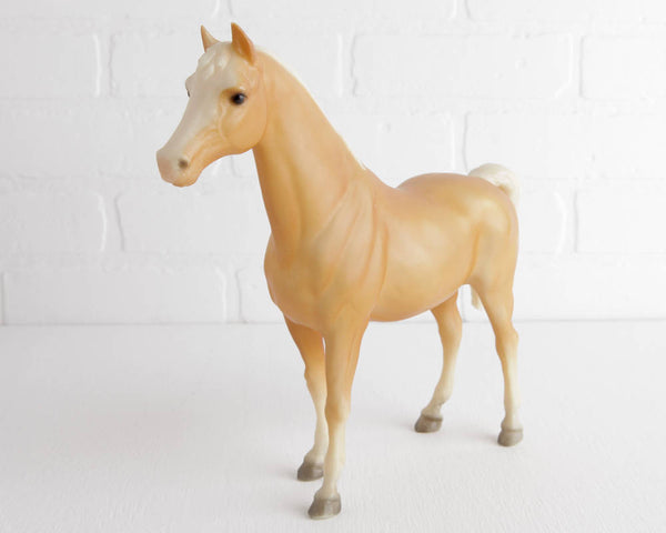 Breyer Palomino Family Arabian Mare #5 at Lobster Bisque Vintage