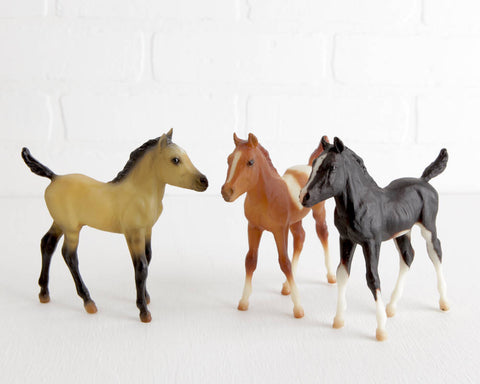 Breyer Scribbles, Chincoteague Foal, and Sure Fire Conga on Sea Star Mold at Lobster Bisque Vintage