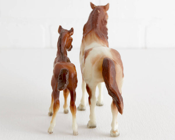 Breyer Mustang Mare and Foal #3065 at Lobster Bisque Vintage