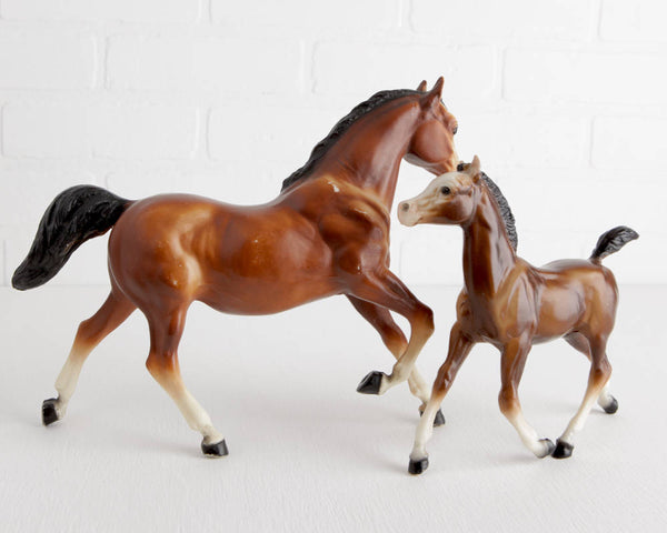 Breyer Bay Running Mare and Foal at Lobster Bisque Vintage